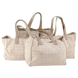 CHANEL Nuova Borsa Tote Travel Line in Nylon 4 Set Beige CC Auth ti3920