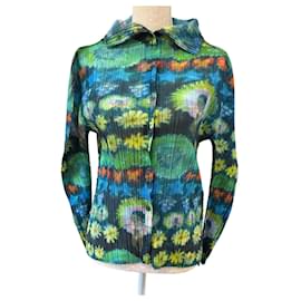CAMISA DE PLISADO Y CORTE ELÁSTICO ISSEY MIYAKE