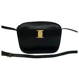 Salvatore Ferragamo Vintage Vara Ribbon Leder Schultertasche