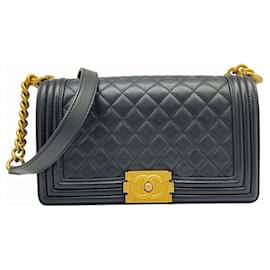 Bolso de Hombro Boy Matelassé Chanel
