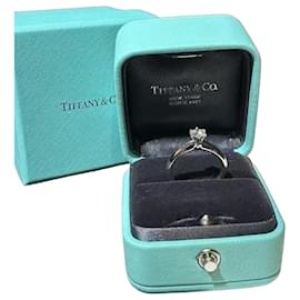 Tiffany & Co. Verlobungsring mit 0,3 Karat Diamant