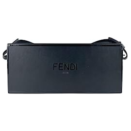 Borsa a tracolla in pelle nera Fendi