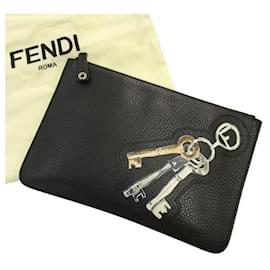 Clutch Fendi in pelle nera