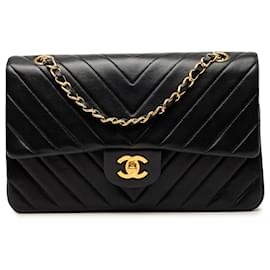 Chanel Black Medium Classic Chevron Lambskin Double Flap