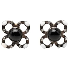 Orecchini clip Chanel in ottone argentato con cabochon in smalto e strass