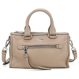 Borsa a mano in pelle beige Prada