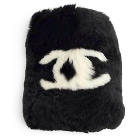 Bracciale rigido in pelliccia Chanel Coco Mark Lapin