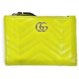 Gucci GG Marmont Lederanhänger in Hellgrün