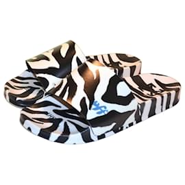 Off-White Pool Slides Zebra Print - Off White