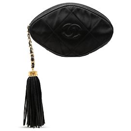 Clutch Chanel Black CC in raso trapuntato con nappa