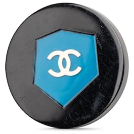 Spilla Chanel Black CC Resin Shield