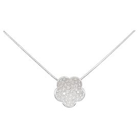 Autre Marque Au750 White Gold Flower Diamond Necklace