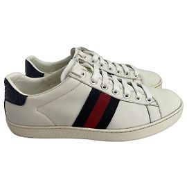 Gucci Ace Sneaker aus Leder mit Web-Streifen und Schlangen-Detail