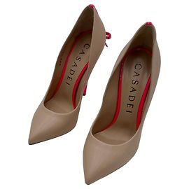 Casadei Blade Pumps aus beigem Leder mit rosa Absatz
