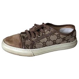 Gucci GG Supreme Monogramm Canvas & Wildleder Sneaker