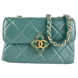Borsa a tracolla in pelle verde Chanel