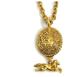 Collana in metallo dorato Chanel