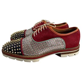 Christian Louboutin Scarpe Oxford in scamosciato rosso con borchie