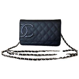 Chanel Cambon Cartera de cuero acolchado negro con cadena