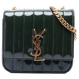 Sac à bandoulière Vicky à chaîne monogramme en cuir verni vert de petite taille Saint Laurent