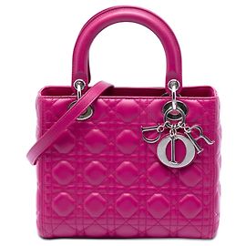 Lady Dior en agneau cannage rose, taille Medium