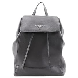 Prada 1BZ007 Mochila 2 vias em couro de vitelo