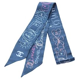Foulard in seta Chanel Coco Mark