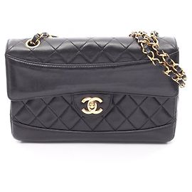 Borsa a tracolla Chanel Matelassé in agnello nero