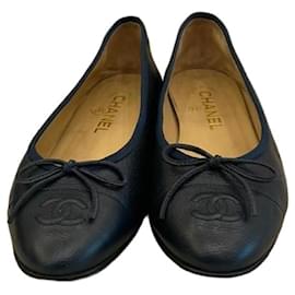 Bailarinas Chanel en piel azul marino