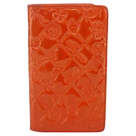 Cartera larga de charol acolchado Lucky Symbols de Chanel