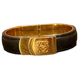Loewe Bracciale a Cerchio Anagramma in Pelle Nera e Metallo Dorato