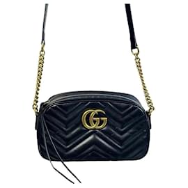Borsa Gucci Marmont Camera Bag in pelle nera