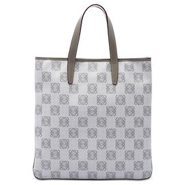 LOEWE Tote aus beschichteter Canvas mit Anagram-Motiv in Grau