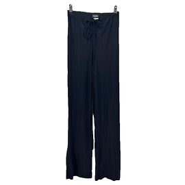 Leslie Amon Plisseehose schwarz