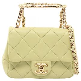 Chanel Mini Matelassé Lammfell Handtasche Grün
