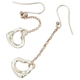 Orecchini pendenti Elsa Peretti Open Heart di Tiffany & Co.