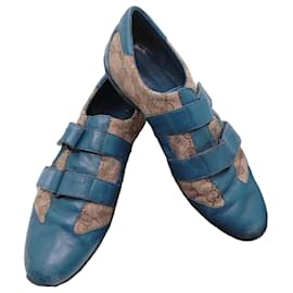 Ténis Gucci GG Supreme em lona e couro azul