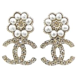 Orecchini a lobo Chanel AB9608 Oro e Bianco