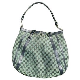 Borsa Gucci GG Supreme Abbey in tela verde