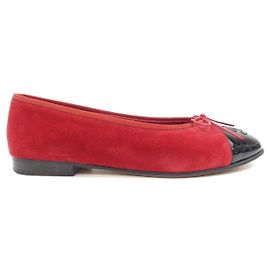 Scarpe basse in pelle di vitello patente e velluto Chanel