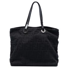 Fendi Tote aus schwarzem Zucca-Canvas