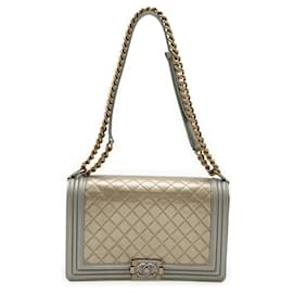 Chanel Boy Chanel 28 Matelassé Schultertasche