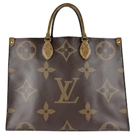 Borsa Louis Vuitton Monogram Giant OnTheGo GM