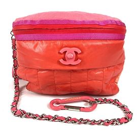 Pochette con moschettone a catena Chanel AS0431