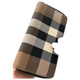 Burberry Cartera con cremallera en lona Check