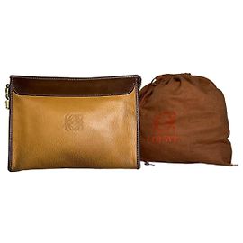 Clutch vintage Loewe in pelle granulata Tan Brown Oro