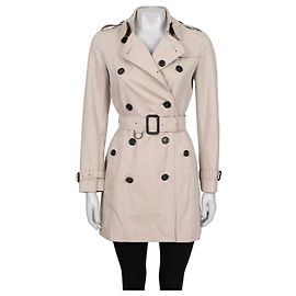 Trench coat curto bege Burberry com cinto EU32/XXS Seminov
