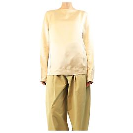 Totême Top de satén de manga larga color ecru - talla UK 10