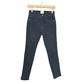 SéZane Vaqueros Slim en denim azul oscuro