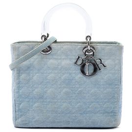 Lady Dior in denim blu, grande, con manici in acrilico Cannage di Dior
